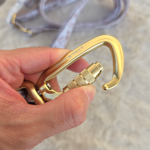 Convertible Leash Plus+ White Batik (Pre-Order: ETA Early Nov)