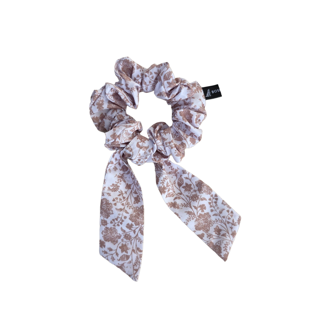 Scrunchie - White Batik